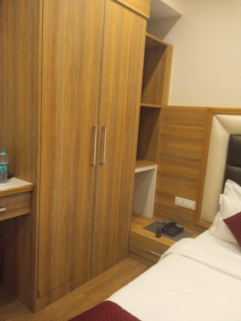 Hotel President Bharwain Εξωτερικό φωτογραφία