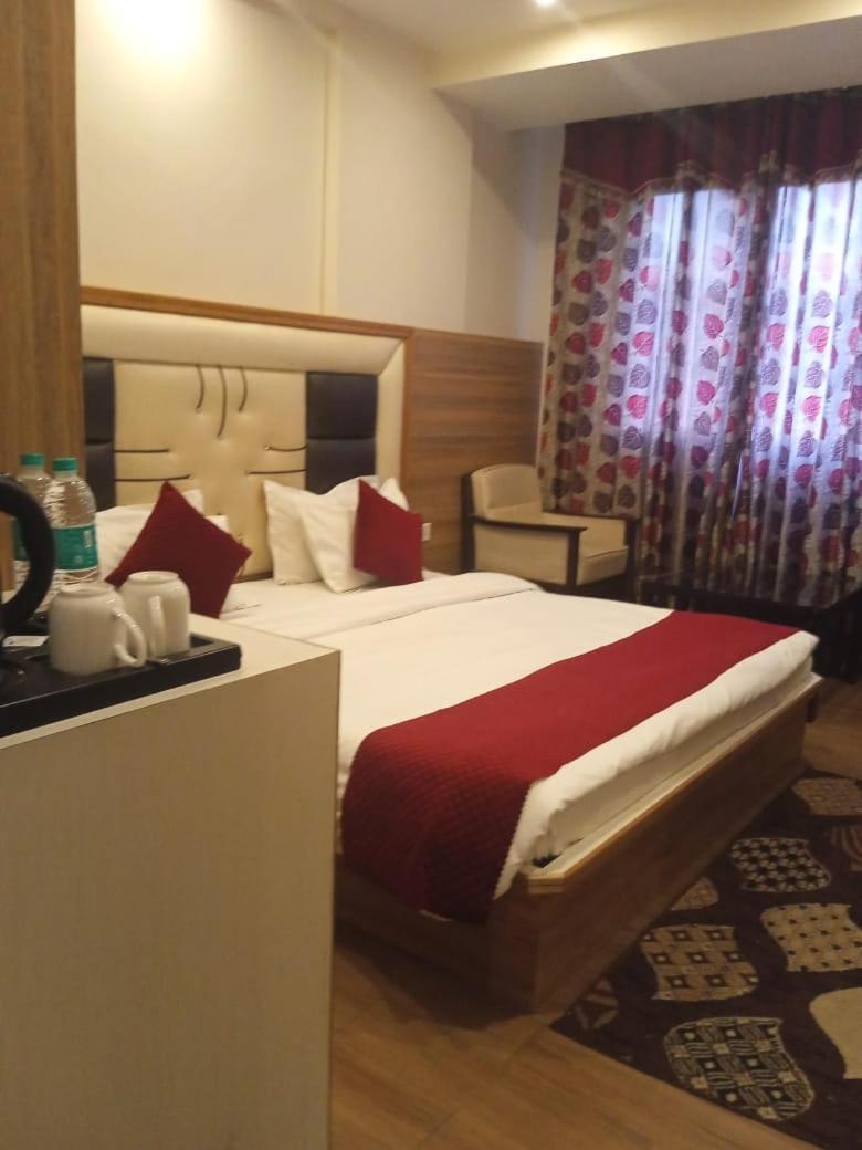 Hotel President Bharwain Εξωτερικό φωτογραφία